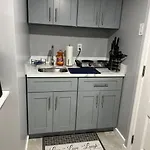 A Cozy 1 Bedroom Apartment